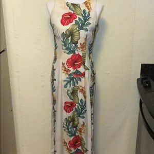 Hawaiian Anthurium Print Muumuu